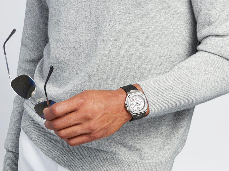 سافر بتميّز وأناقة مع BR 05 GMT White  من Bell & Ross